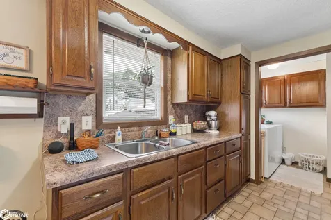 408 Pine Street Osage IA 50461