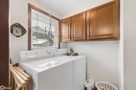 408 Pine Street Osage IA 50461