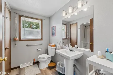 408 Pine Street Osage IA 50461