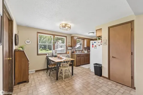 408 Pine Street Osage IA 50461