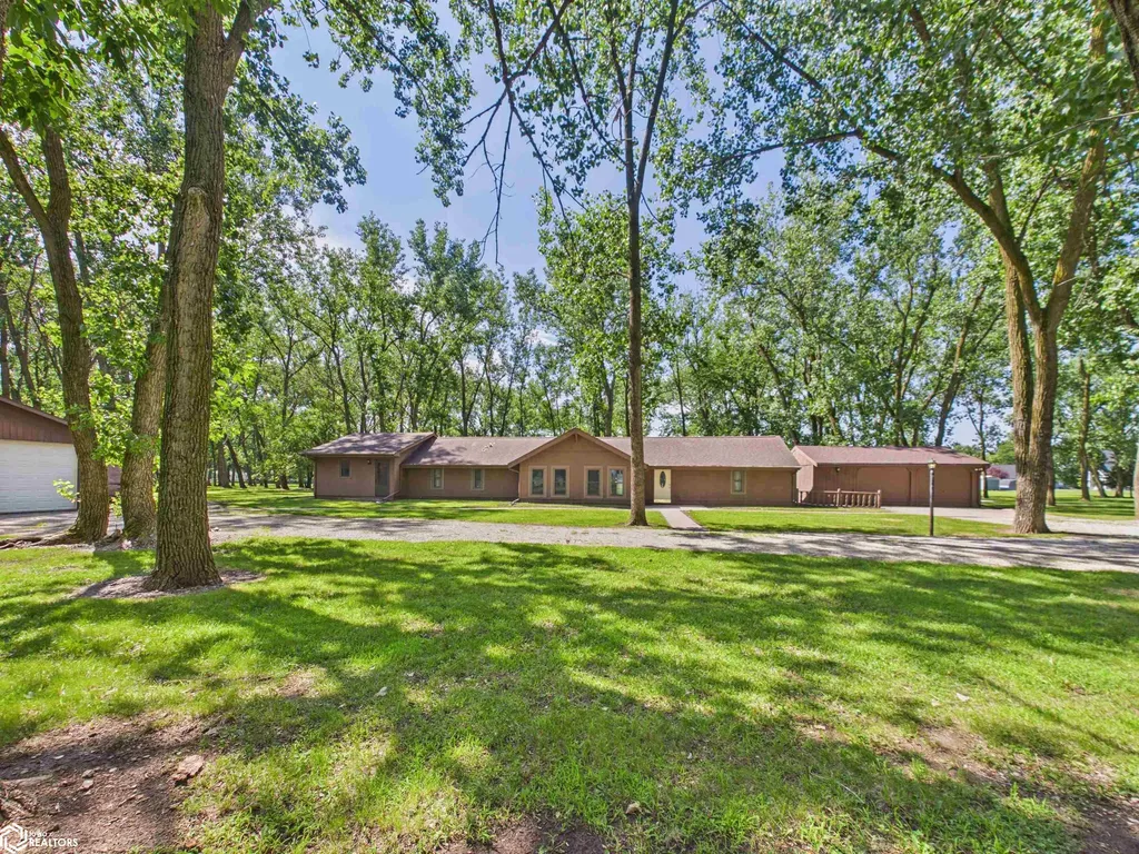11995 Rutledge Road Ottumwa IA 52501