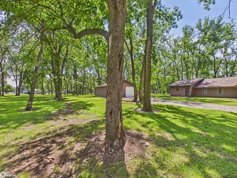 11995 Rutledge Road Ottumwa IA 52501