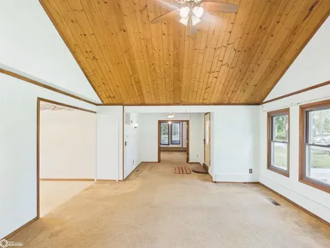 11995 Rutledge Road Ottumwa IA 52501