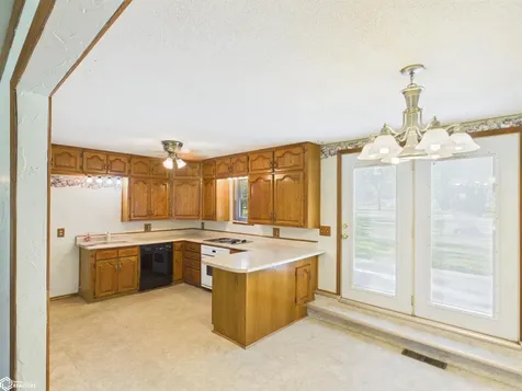 11995 Rutledge Road Ottumwa IA 52501