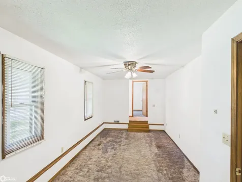 11995 Rutledge Road Ottumwa IA 52501