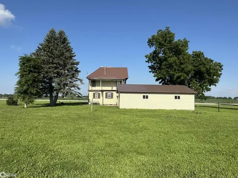 2555 New London Road New London IA 52645
