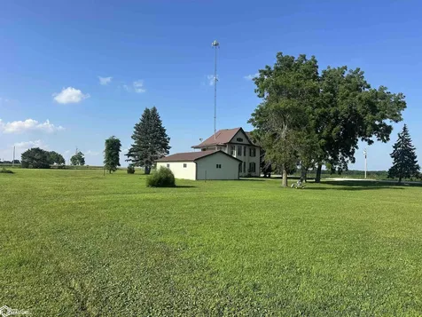 2555 New London Road New London IA 52645