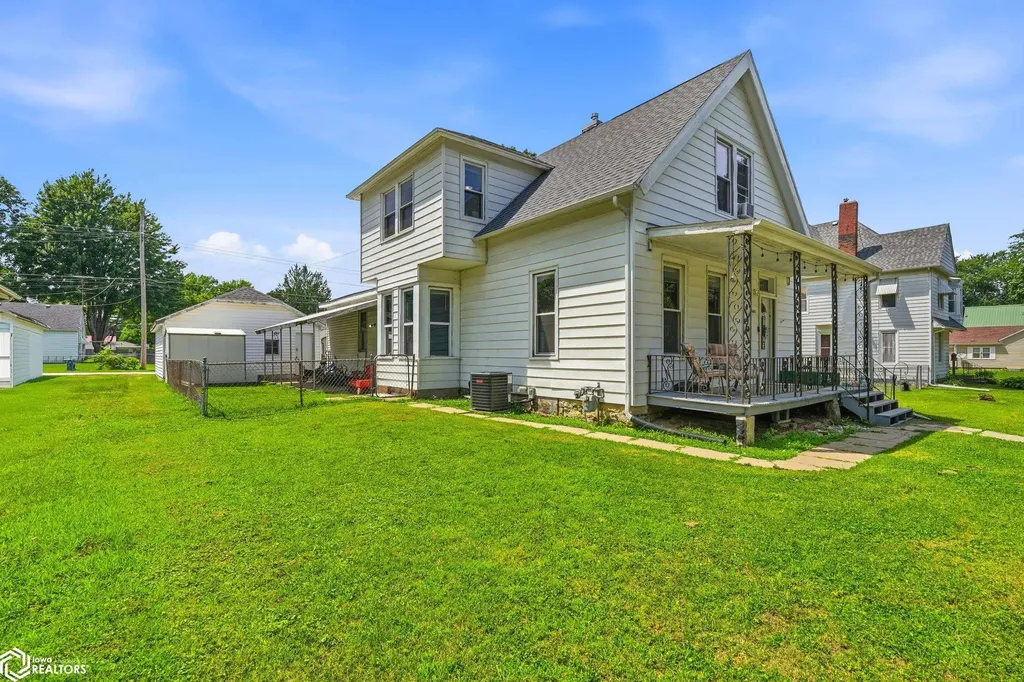 1605 S Central Avenue Burlington IA 52601