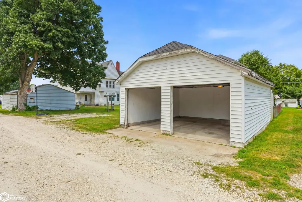 1605 S Central Avenue Burlington IA 52601