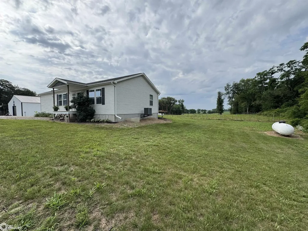 17895 145th Street Columbus Junction IA 52738