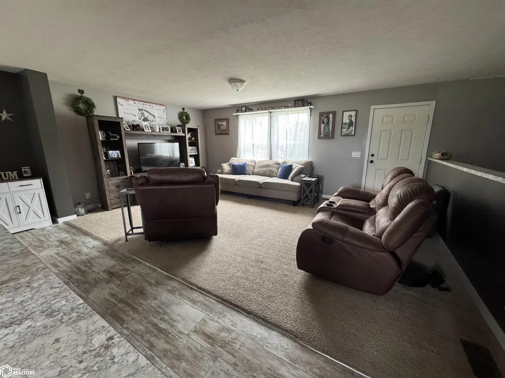 17895 145th Street Columbus Junction IA 52738