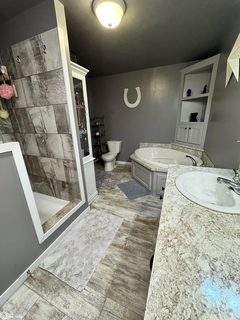 17895 145th Street Columbus Junction IA 52738