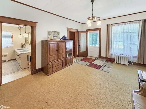 302 3rd Avenue SE Hampton IA 50441