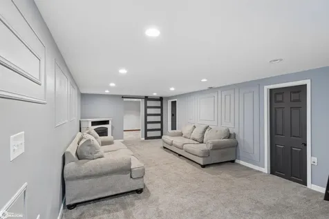 1401 Southland Drive Clear Lake IA 50428