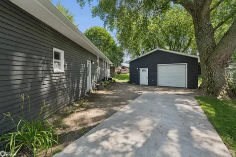 1401 Southland Drive Clear Lake IA 50428