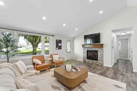 1401 Southland Drive Clear Lake IA 50428