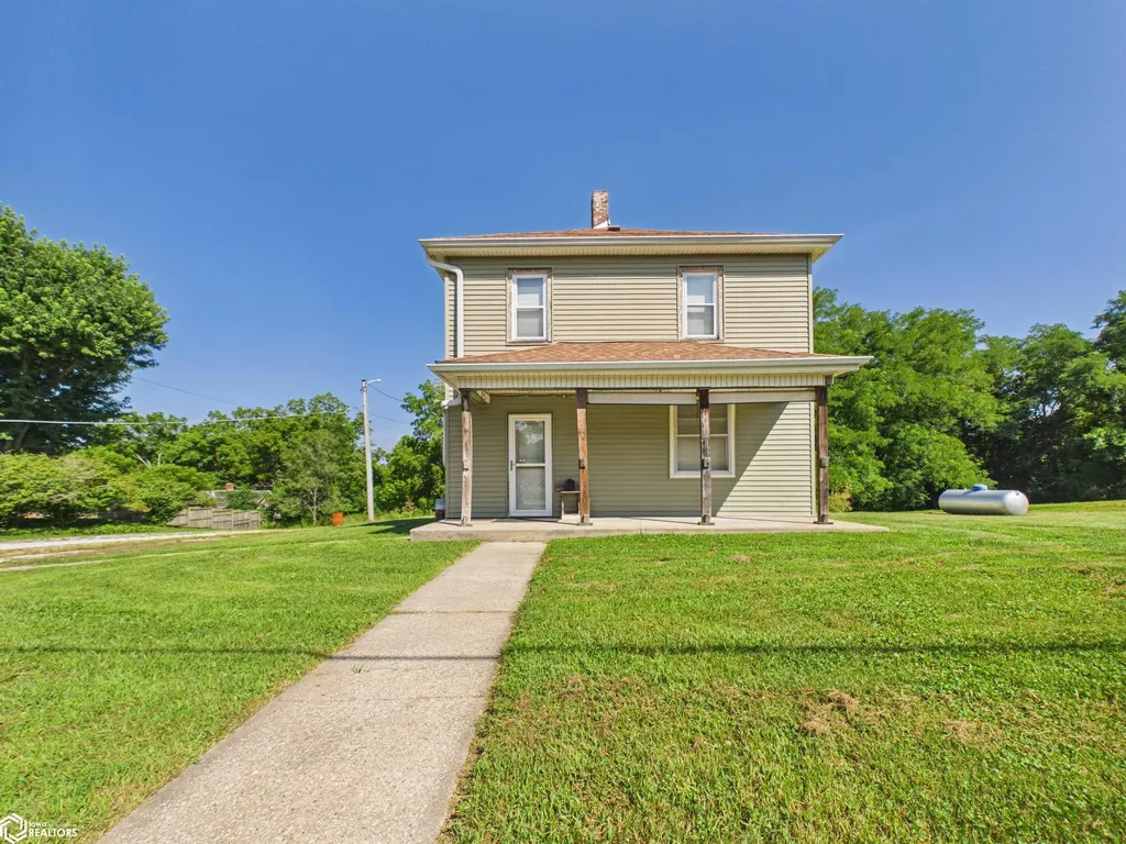 826 S 16th Street Keokuk IA 52632