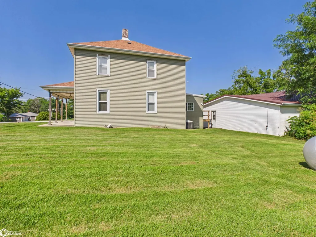 826 S 16th Street Keokuk IA 52632