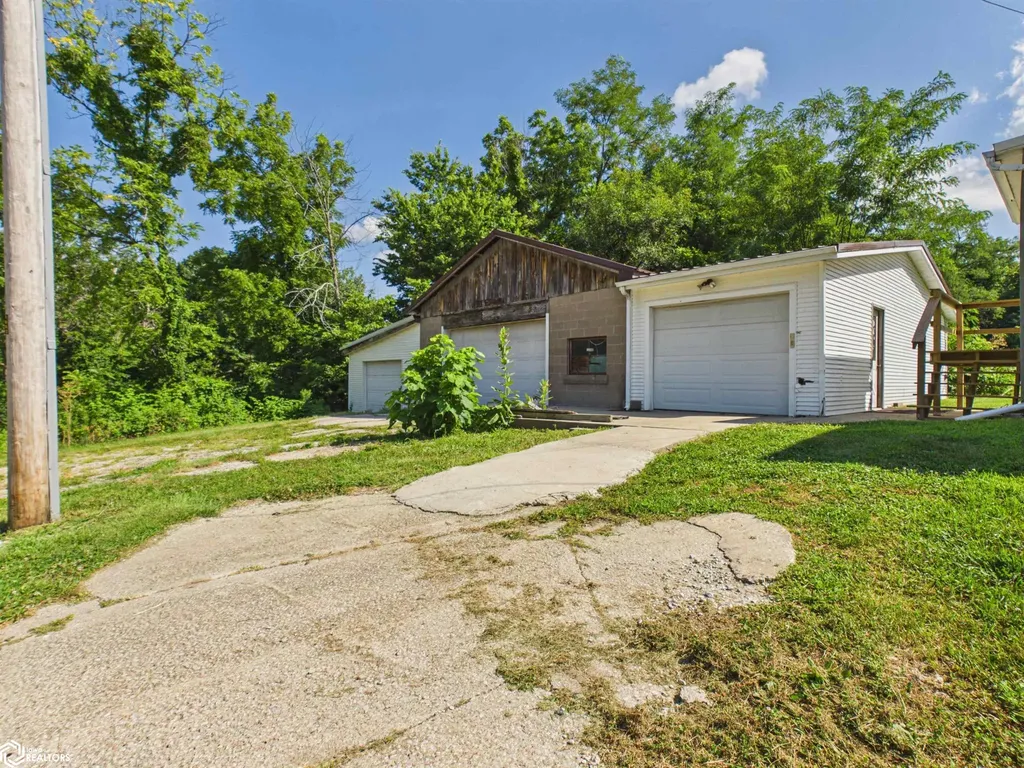 826 S 16th Street Keokuk IA 52632