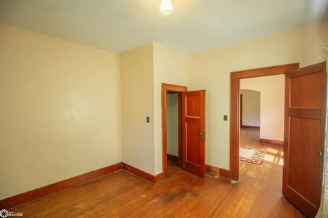 306 E College Algona IA 50511