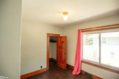 306 E College Algona IA 50511