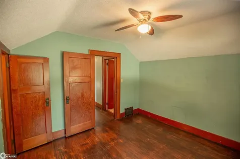 306 E College Algona IA 50511