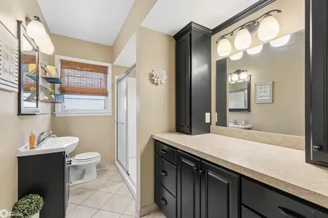 616 S Vermont Avenue Mason City IA 50401