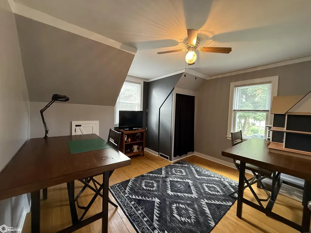 115 S Kentucky Avenue Mason City IA 50401