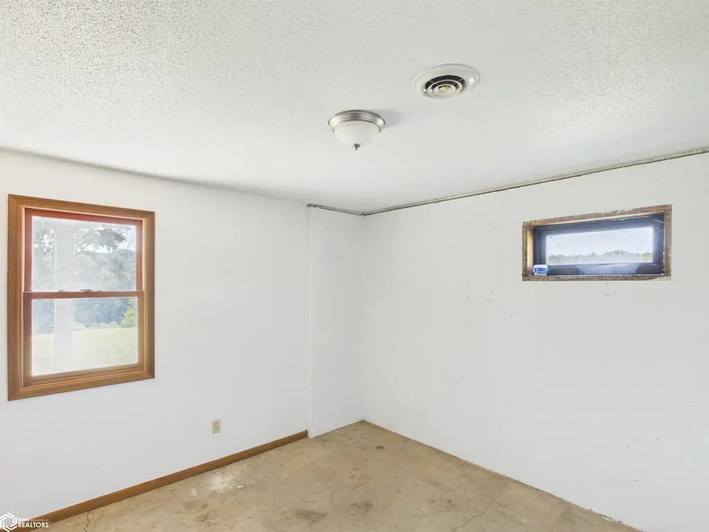 4513 Point Isabelle Ottumwa IA 52501