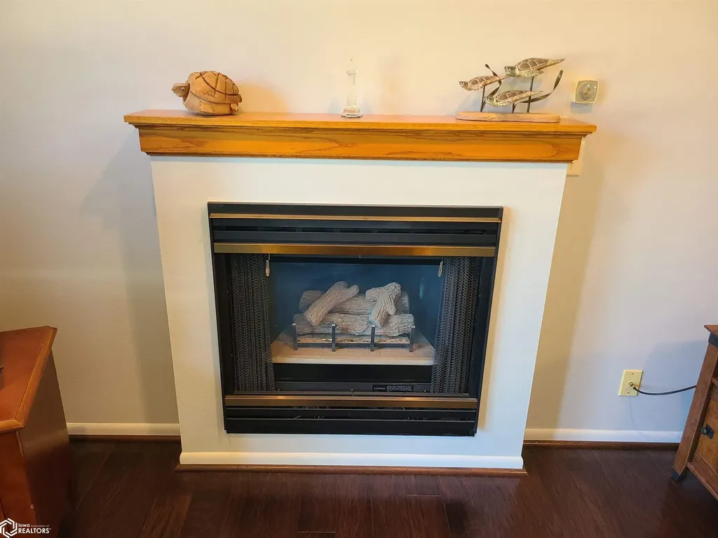 521 24th Place SW Mason City IA 50401