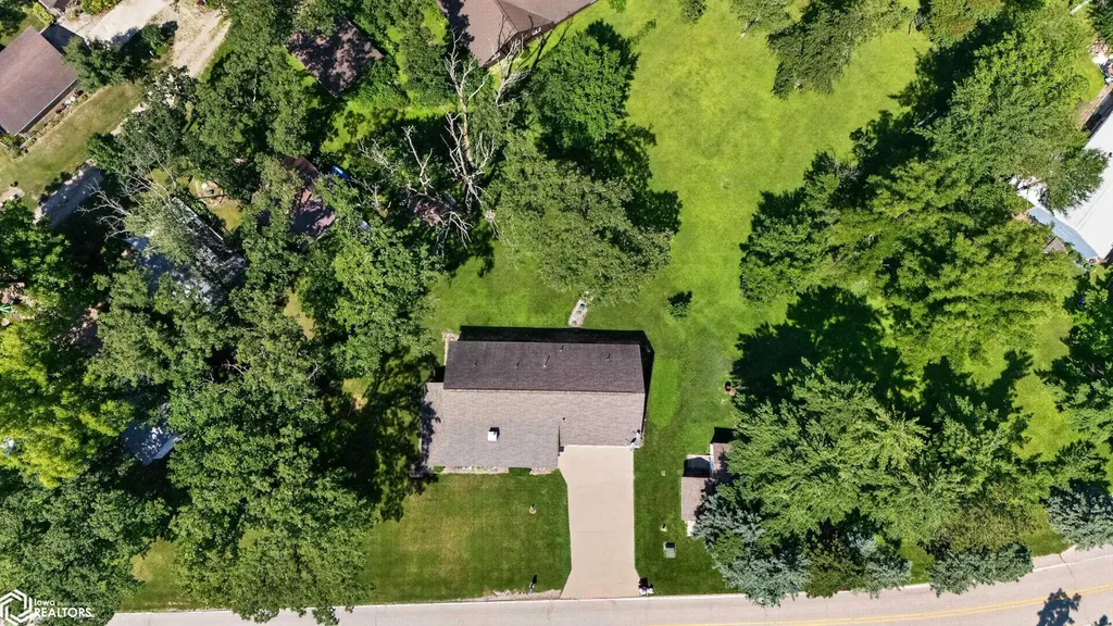 2178 C Avenue Garwin IA 50632