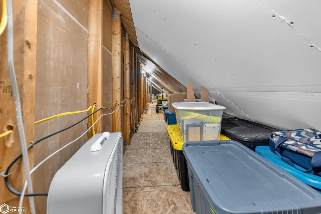 2178 C Avenue Garwin IA 50632