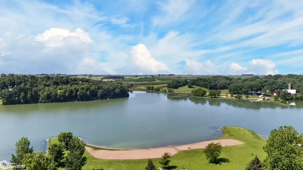 2178 C Avenue Garwin IA 50632