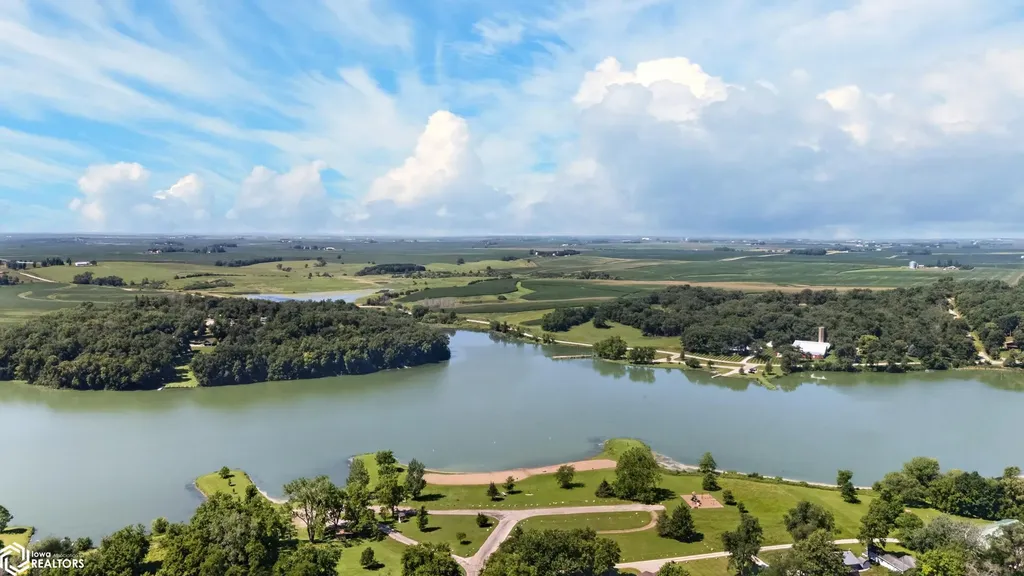 2178 C Avenue Garwin IA 50632
