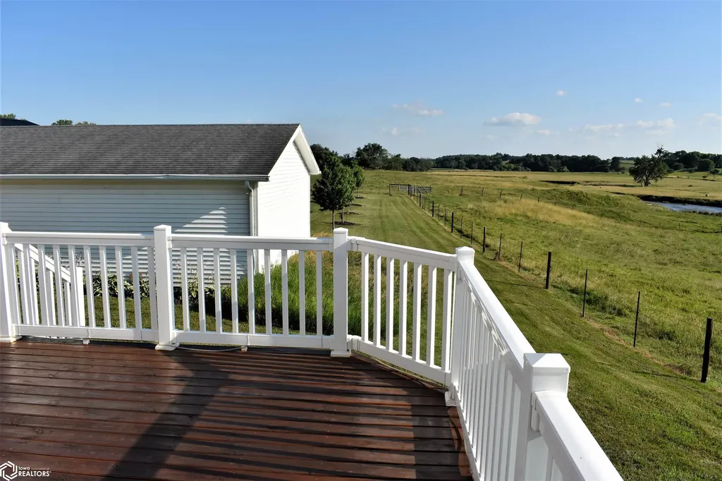 22174 Highway D41 Eldora IA 50627
