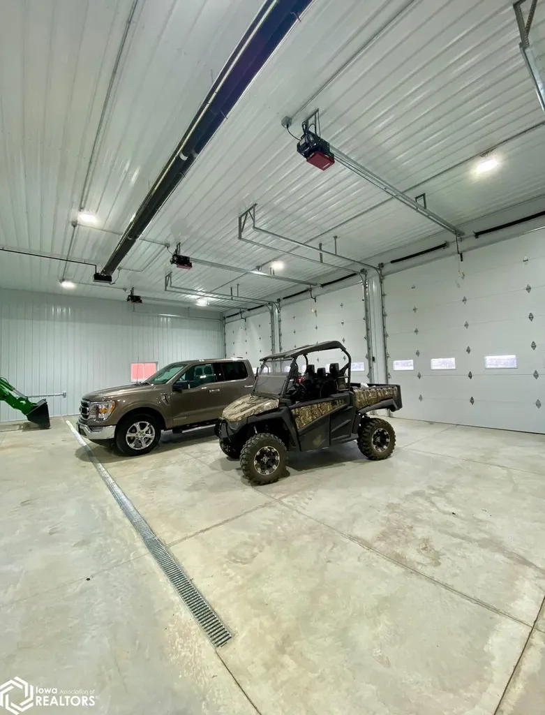22174 Highway D41 Eldora IA 50627