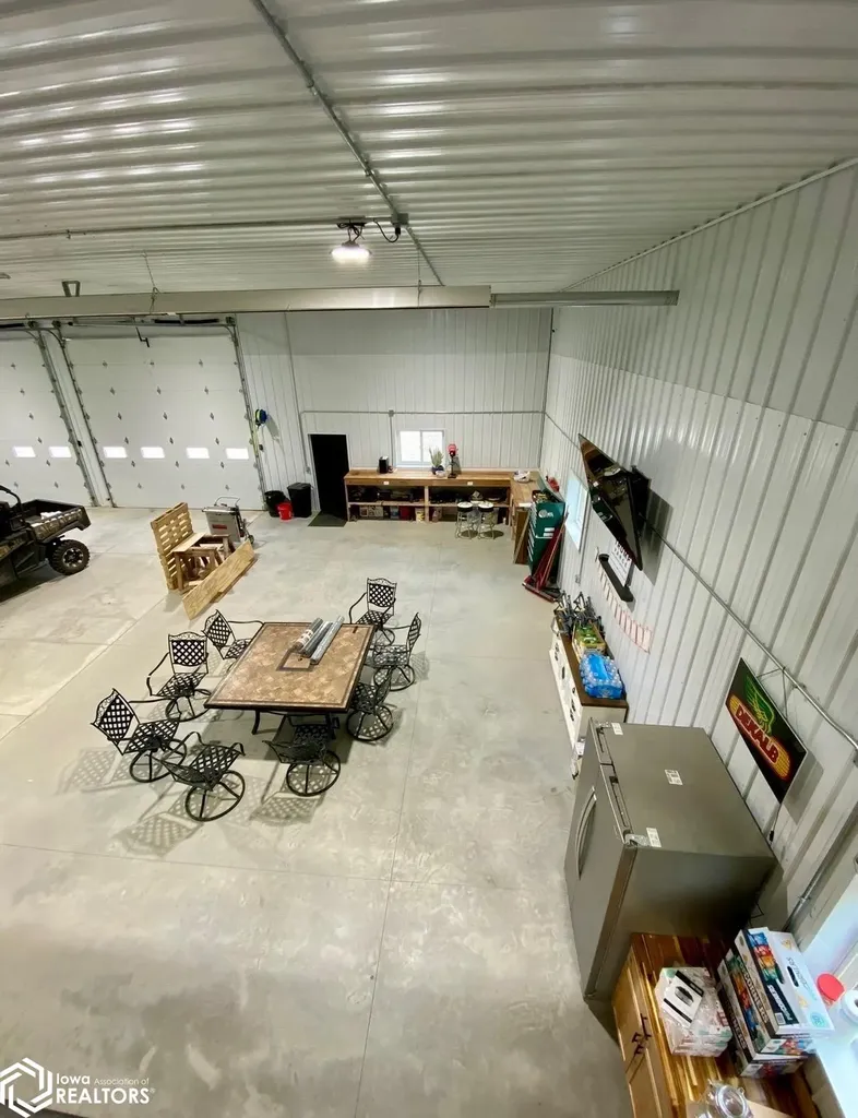 22174 Highway D41 Eldora IA 50627
