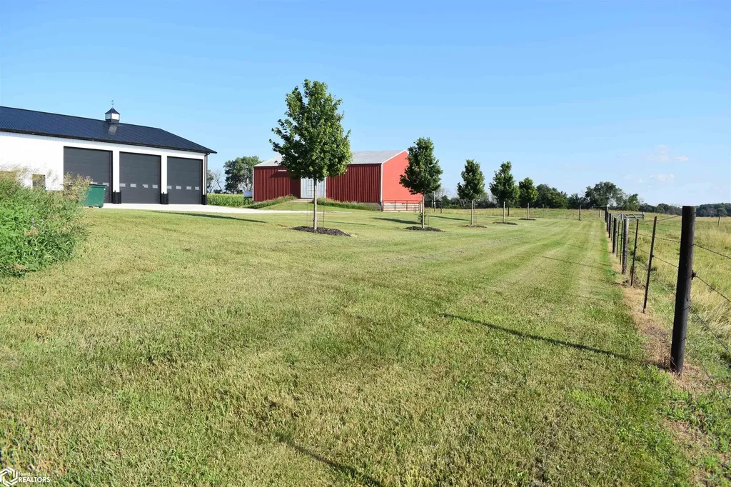 22174 Highway D41 Eldora IA 50627