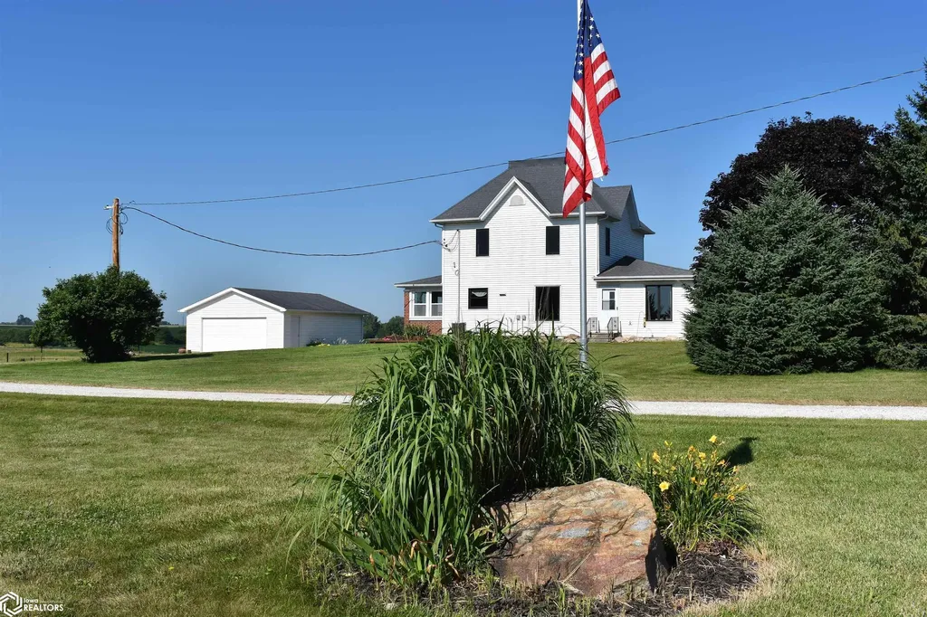 22174 Highway D41 Eldora IA 50627