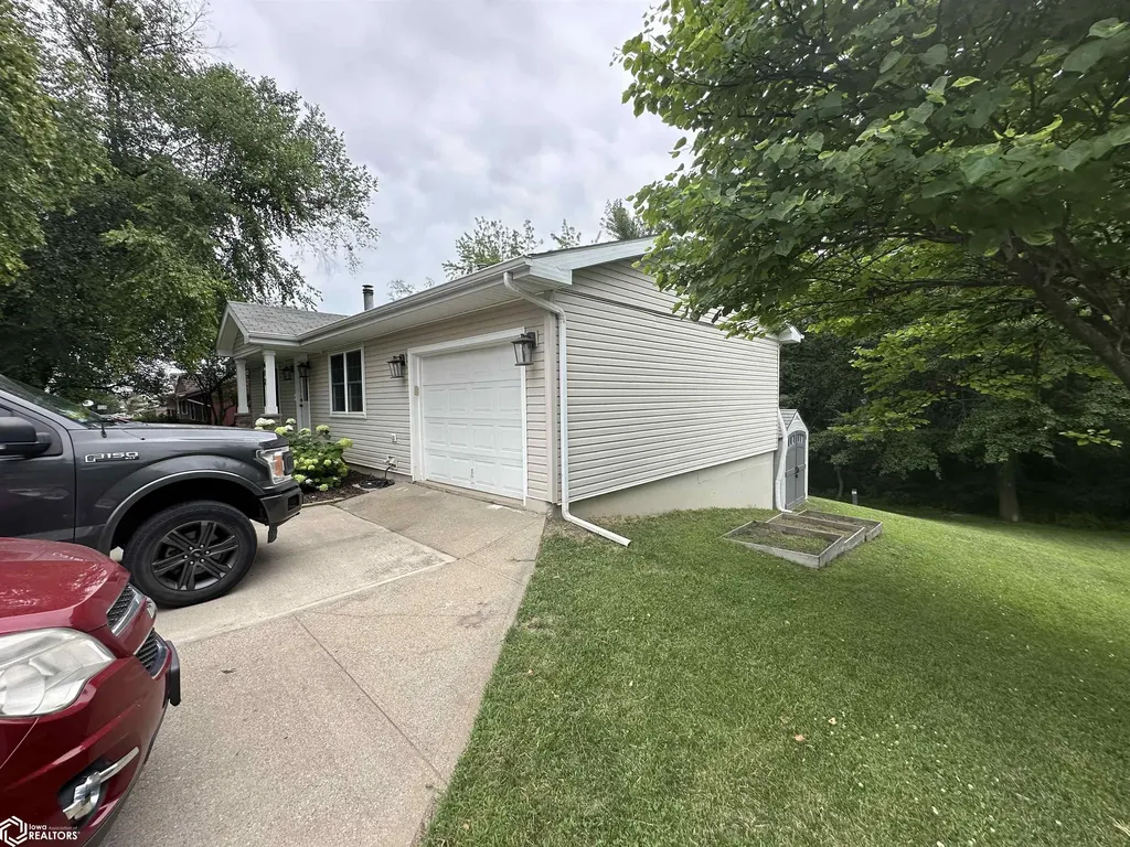 612 Winchester Drive Ottumwa IA 52501