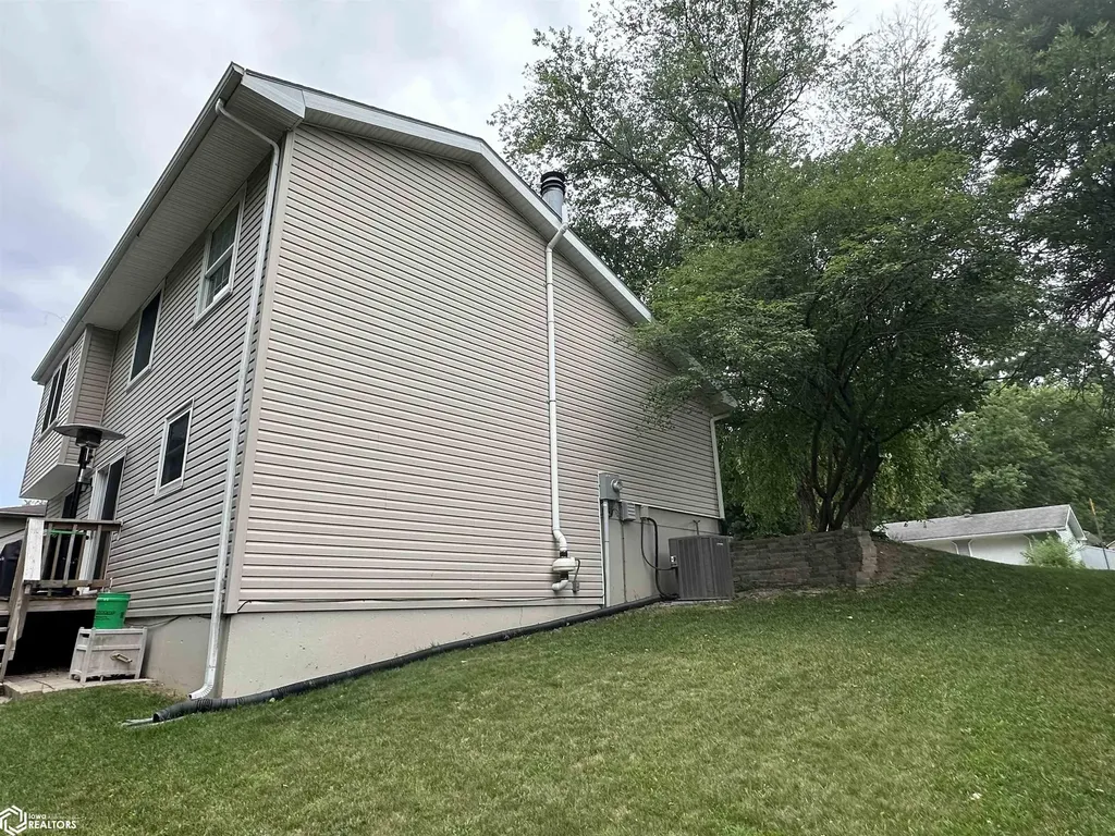 612 Winchester Drive Ottumwa IA 52501