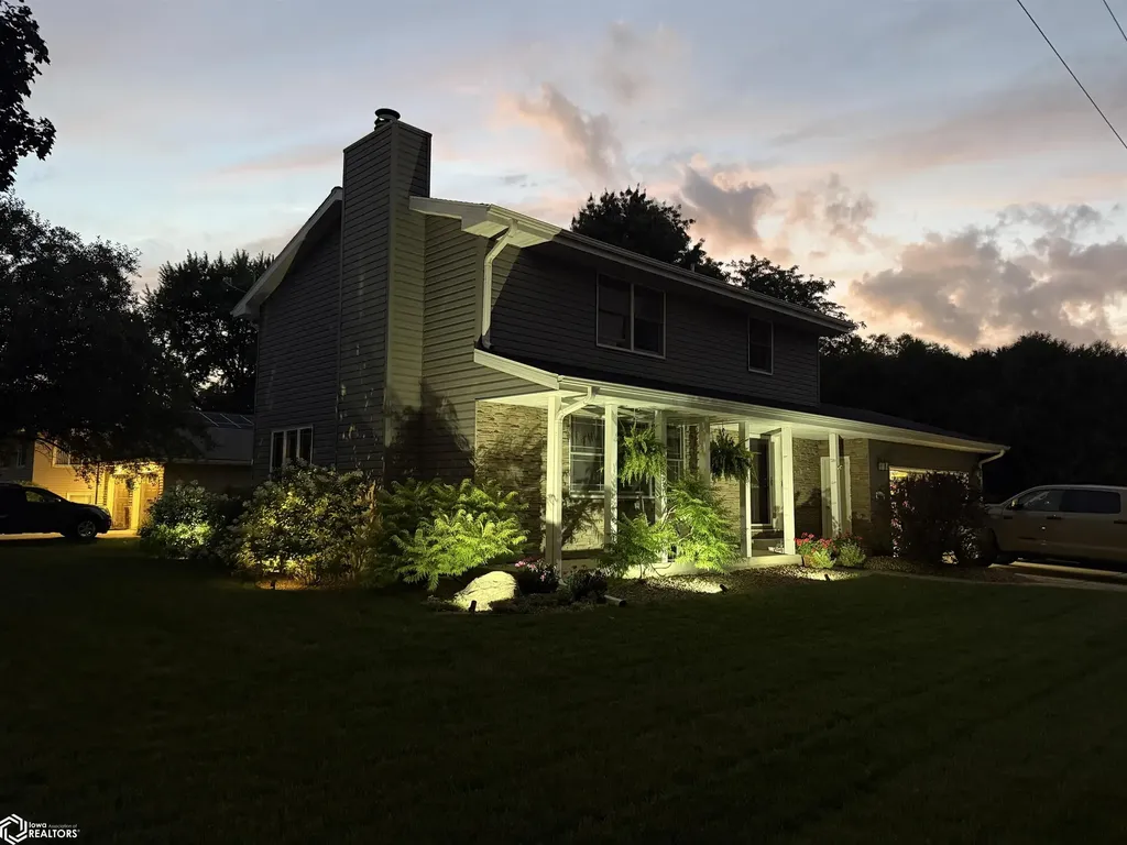 658 S Illinois Avenue Mason City IA 50401