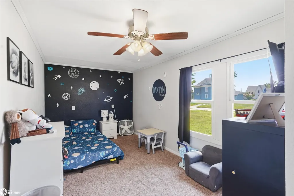 205 W Jefferson Street Montezuma IA 50171