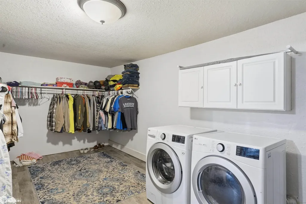 205 W Jefferson Street Montezuma IA 50171