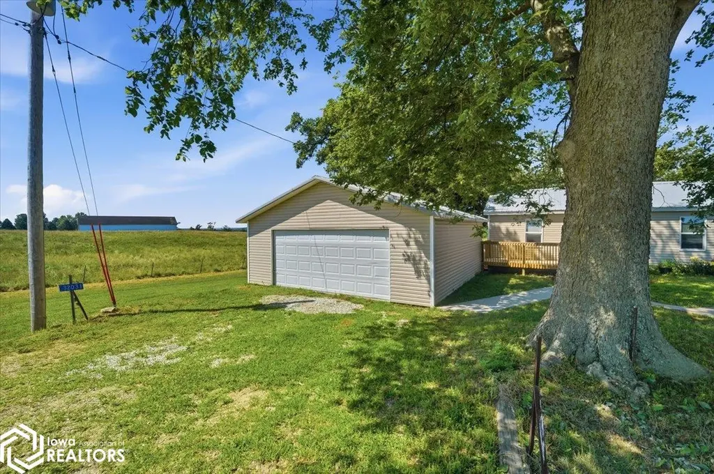 32031 Y Avenue Union IA 50258