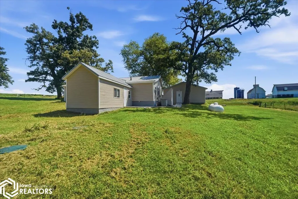 32031 Y Avenue Union IA 50258