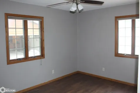 109 Oakridge Drive Forest City IA 50436