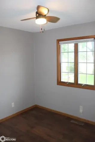109 Oakridge Drive Forest City IA 50436