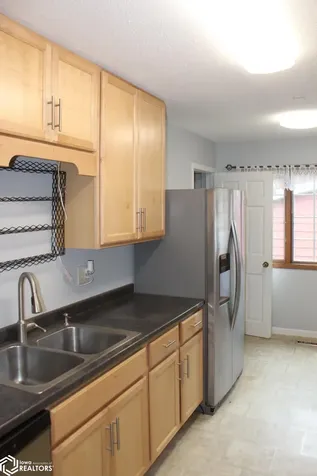 109 Oakridge Drive Forest City IA 50436