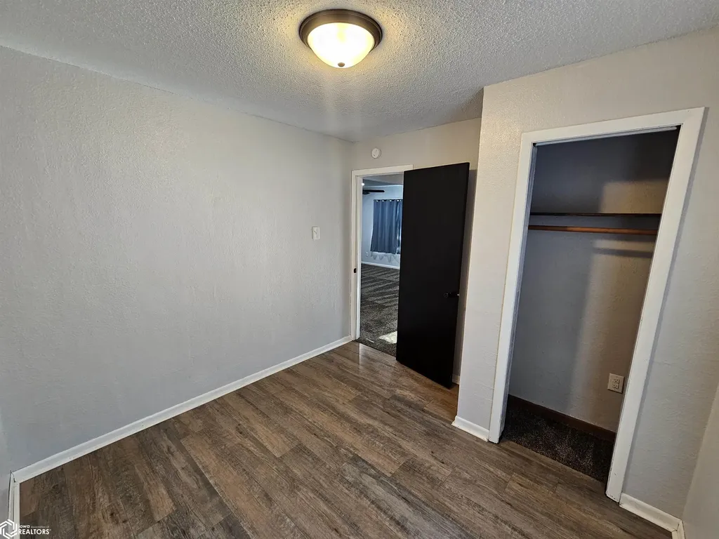 314 N Pine New London IA 52645